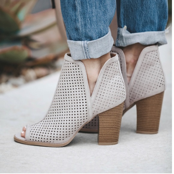 3XS HP Peeptoe perforated Bootie - Picture 4 of 8